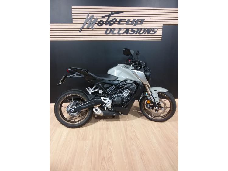 CB 125 R