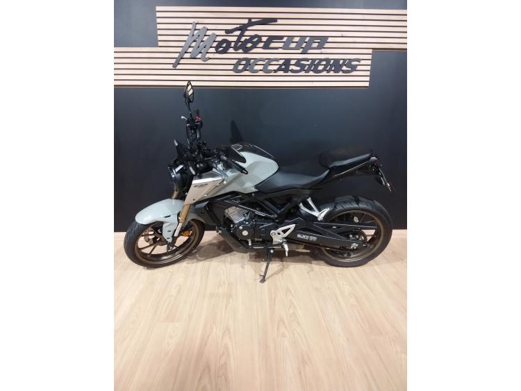 CB 125 R
