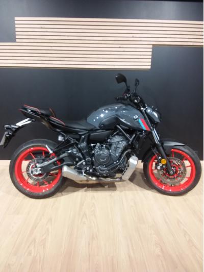 YAMAHA MT-07
