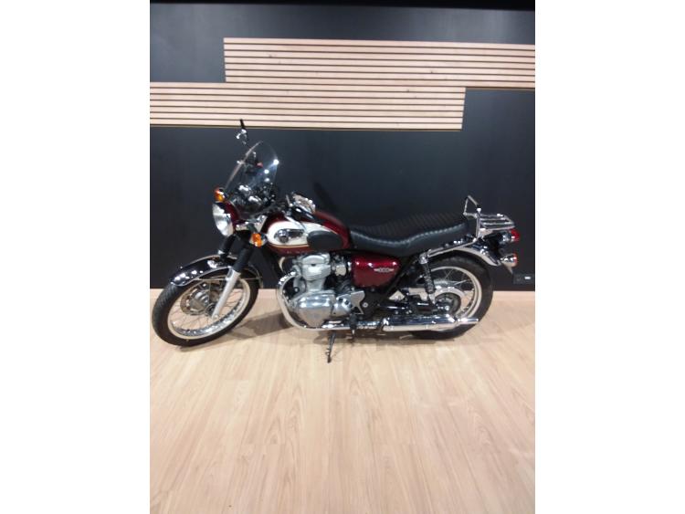 KAWASAKI W 800