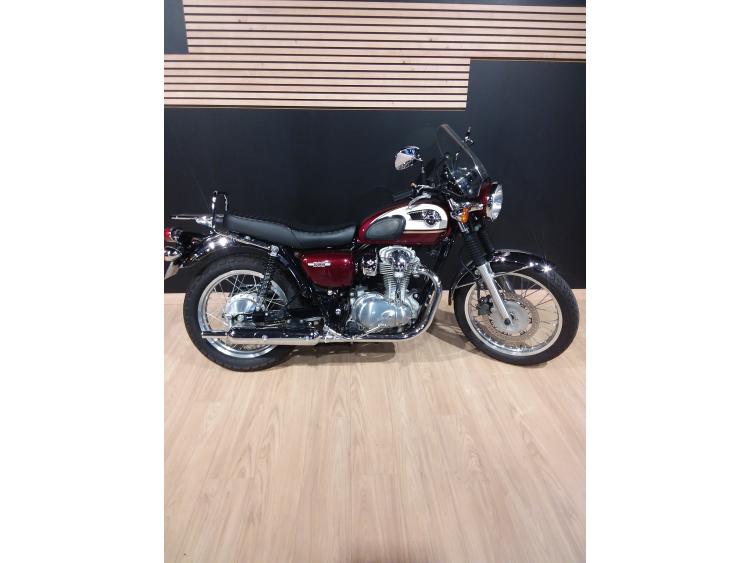 KAWASAKI W 800