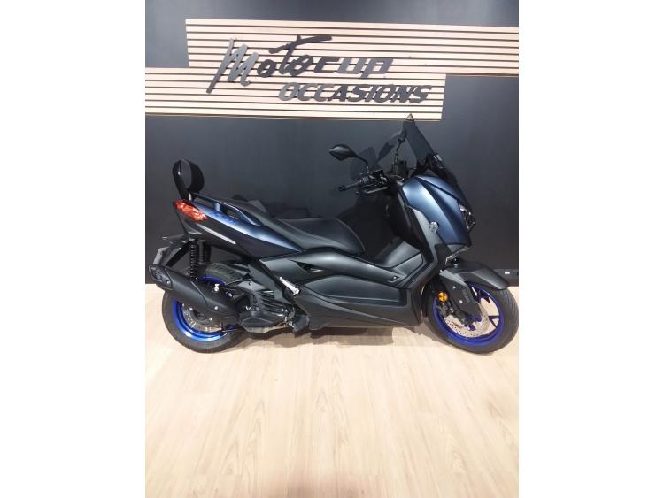 YAMAHA XMAX 125