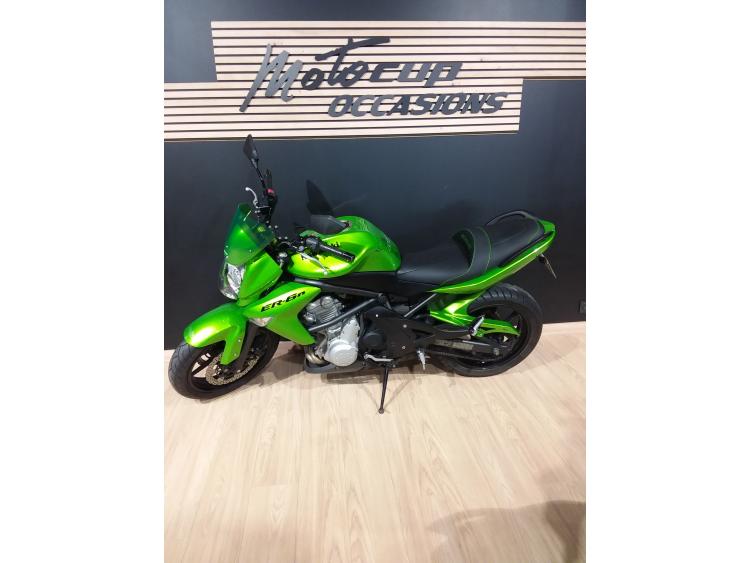 KAWASAKI ER-6
