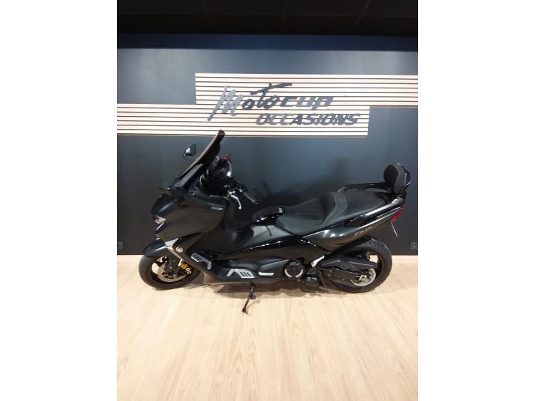  T-MAX 530 DX