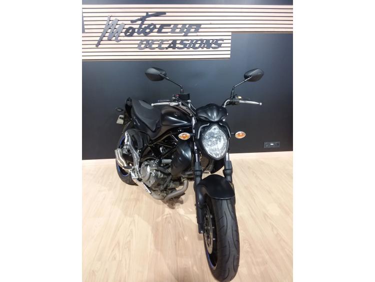 SUZUKI GLADIUS 650