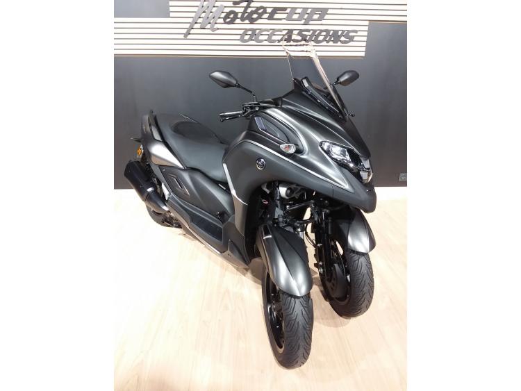 YAMAHA TRICITY 300